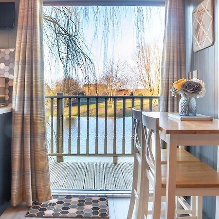 The Treehouse - Sleeps 4 Villa Old Leake Exterior photo