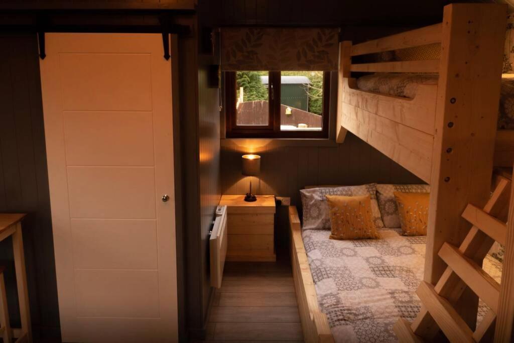 The Treehouse - Sleeps 4 Villa Old Leake Exterior photo