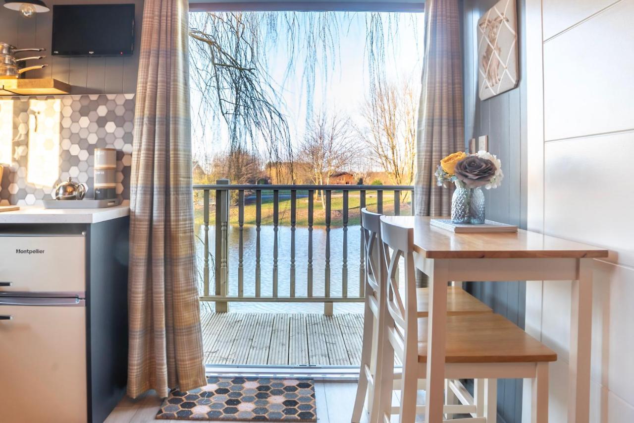 The Treehouse - Sleeps 4 Villa Old Leake Exterior photo