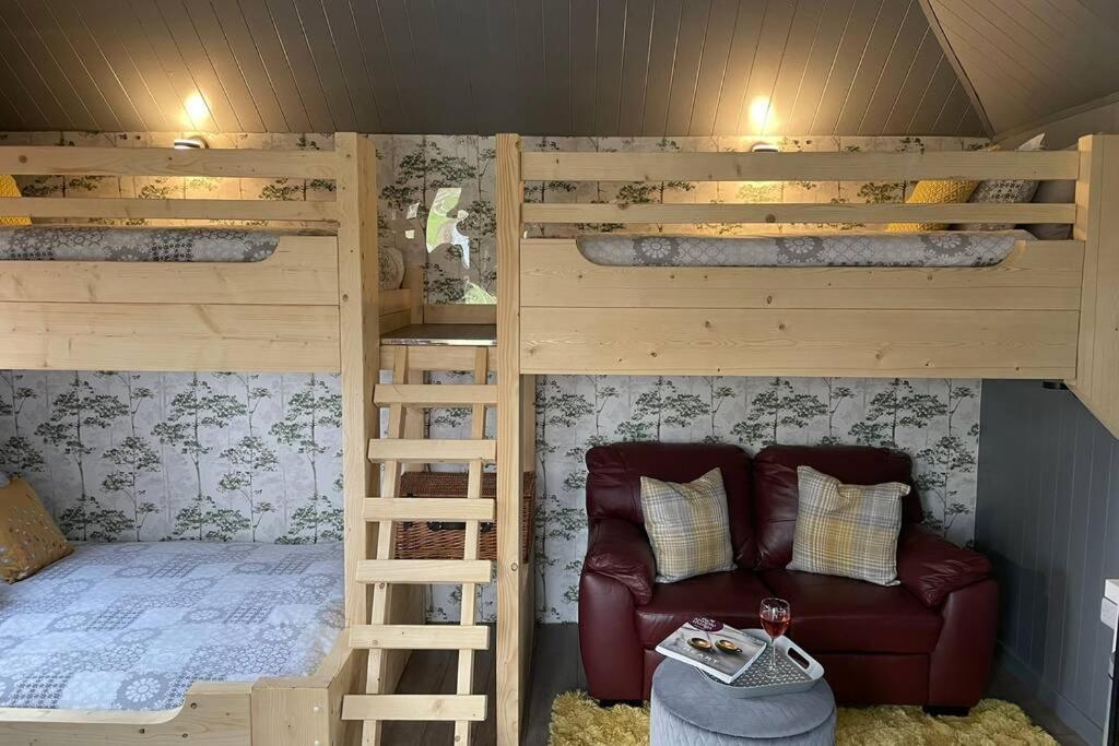 The Treehouse - Sleeps 4 Villa Old Leake Exterior photo